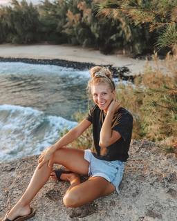 Maddie Lymburner feet photo 11