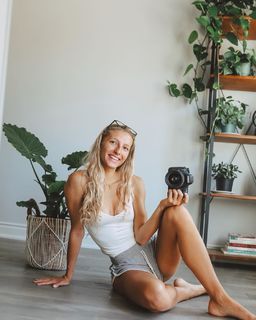 Maddie Lymburner feet photo 7