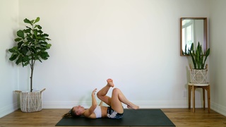 Maddie Lymburner feet photo 12