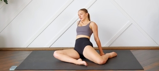 Maddie Lymburner feet photo 17