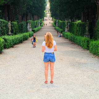 Maddie Moate feet photo 13