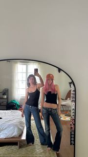 Maddie Phillips feet photo thumbnail