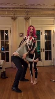 Maddie Phillips feet photo thumbnail