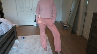 Maddie Ziegler feet photo thumbnail