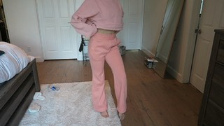 Maddie Ziegler feet photo thumbnail