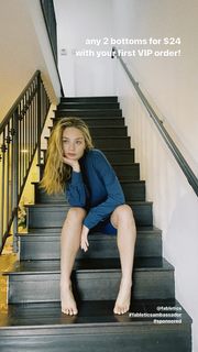 Maddie Ziegler feet photo thumbnail