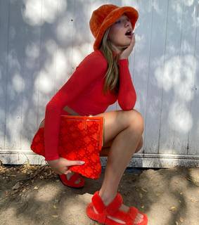 Maddie Ziegler feet photo thumbnail