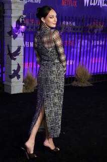 Maddie Ziegler feet photo thumbnail