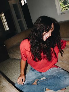 Maddie Ziegler feet photo thumbnail