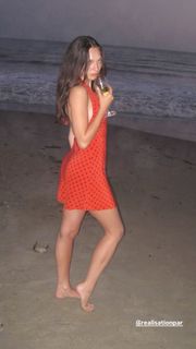 Maddie Ziegler feet photo 3