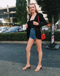 Maddison Brown feet photo 6