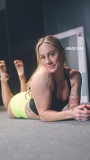 Maddison Pannell feet photo thumbnail