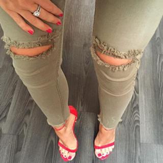 Maddy Burciaga feet photo 2
