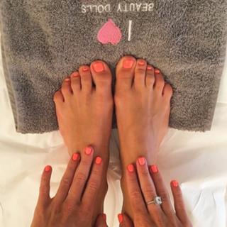 Maddy Burciaga feet photo 16