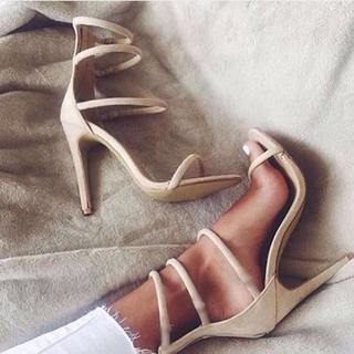 Maddy Burciaga feet photo 20