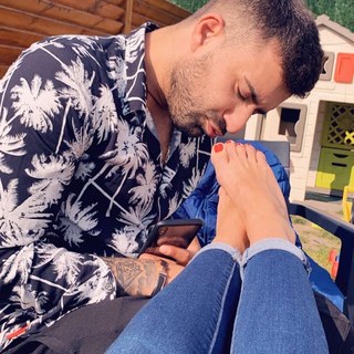 Maddy Burciaga feet photo 18