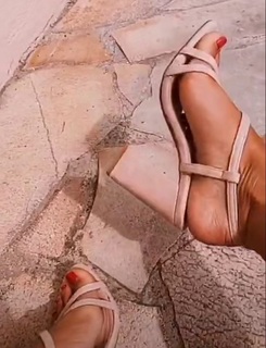 Maddy Burciaga feet photo 3