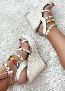 Maddy Burciaga feet photo 12