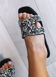 Maddy Burciaga feet photo 12