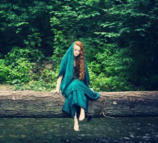 Madelaine Petsch feet photo thumbnail
