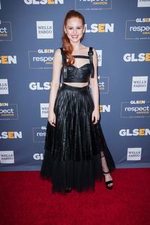 Madelaine Petsch feet photo thumbnail