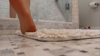 Madelaine Petsch feet photo thumbnail