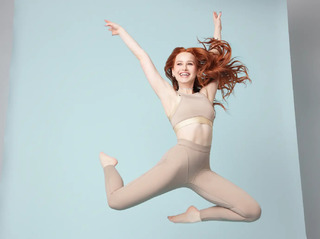 Madelaine Petsch feet photo thumbnail