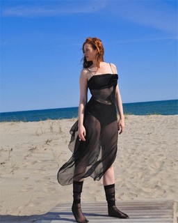 Madelaine Petsch feet photo thumbnail