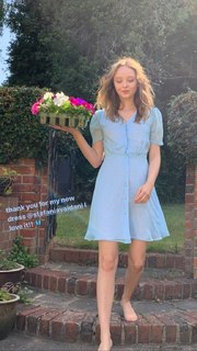 Madeleine Arthur feet photo 7
