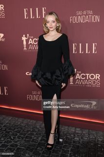 Madeleine Arthur feet photo 8