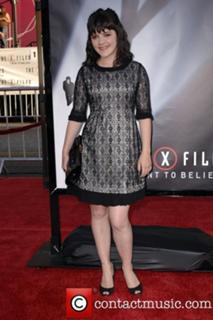 Madeleine Martin feet photo 2