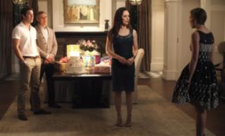Madeleine Stowe feet photo thumbnail