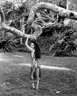 Madeleine Stowe feet photo thumbnail