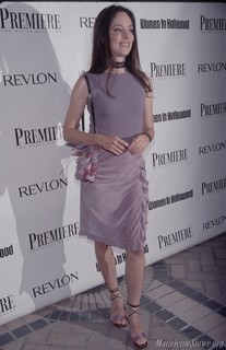 Madeleine Stowe feet photo thumbnail