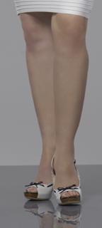 Madeleine Stowe feet photo thumbnail