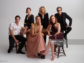 Madeline Brewer feet photo thumbnail
