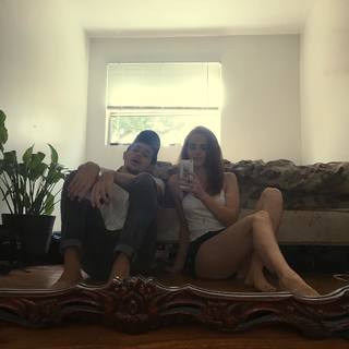 Madeline Brewer feet photo thumbnail