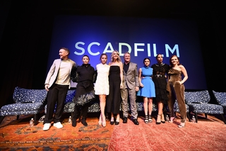 Madeline Brewer feet photo thumbnail