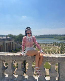 Madeline Carroll feet photo 9