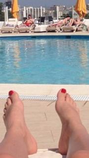 Madeline Duggan feet photo 2