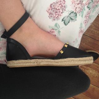 Madeline Duggan feet photo 19