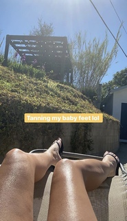 Madeline Duggan feet photo 17