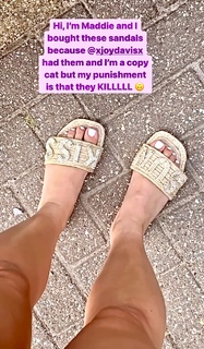 Madeline Duggan feet photo 7