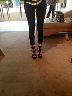 Madeline Duggan feet photo 8