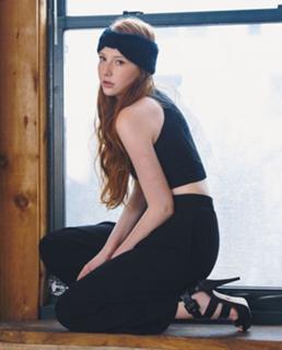 Madeline Ford feet photo 9