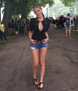 Madeline Ford feet photo 4
