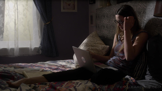 Madeline Zima feet photo thumbnail