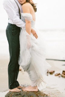 Madelyn Cline feet photo thumbnail