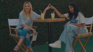 Madelyn Cline feet photo thumbnail