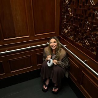 Madelyn Cline feet photo thumbnail
